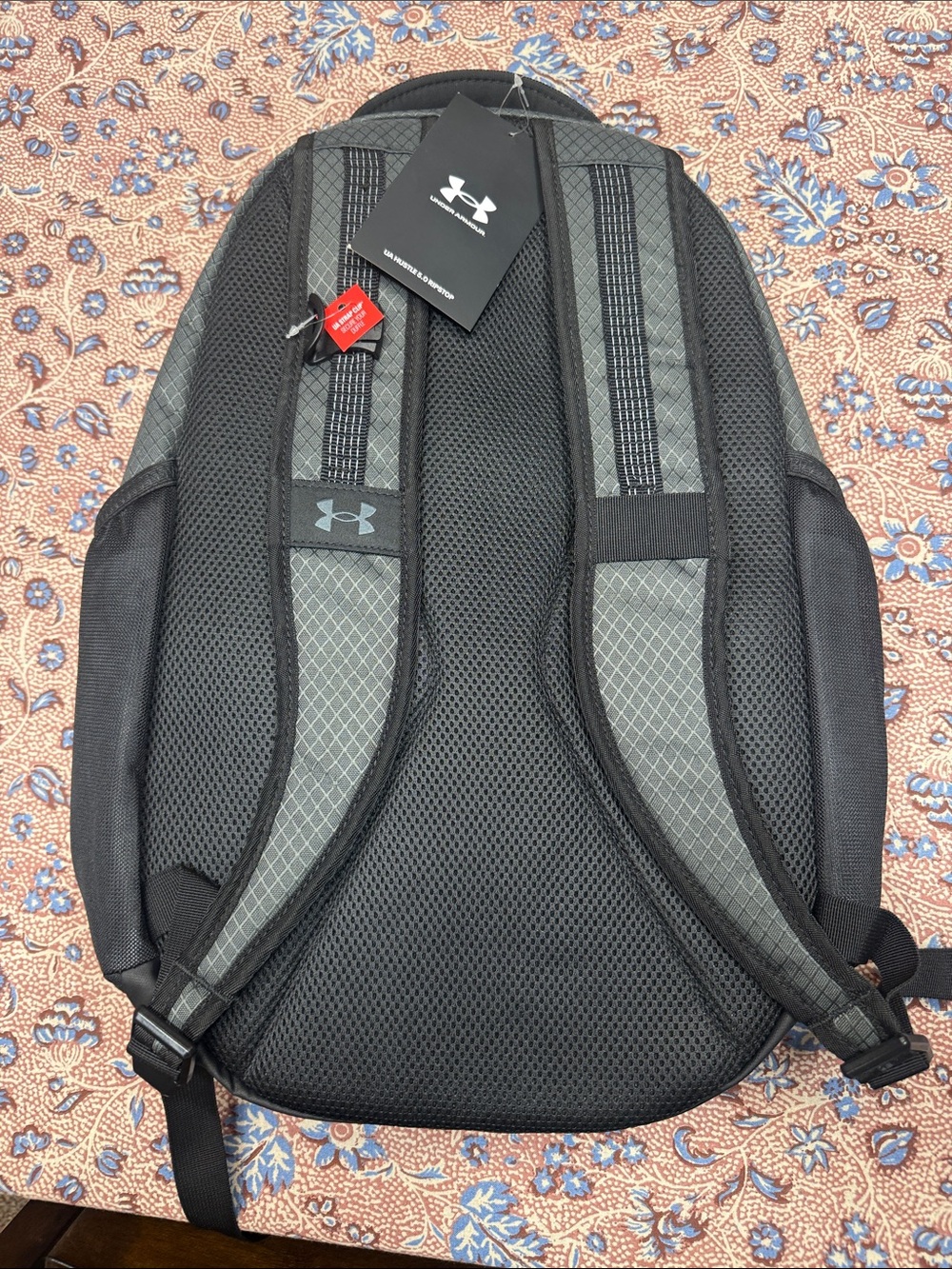 Under Armour Black and Gray Performance Backpack - Picture 3 of 6